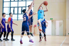 马卡：欧冠用球未植入芯片是因为在众多球场中实