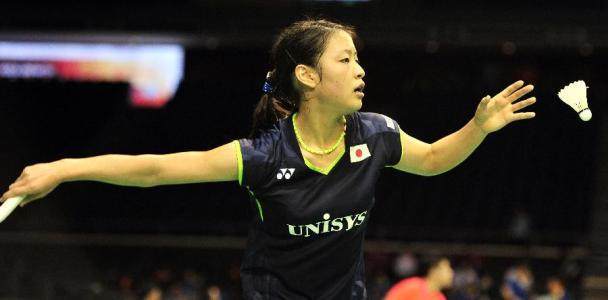 推动球队向 推动球队向