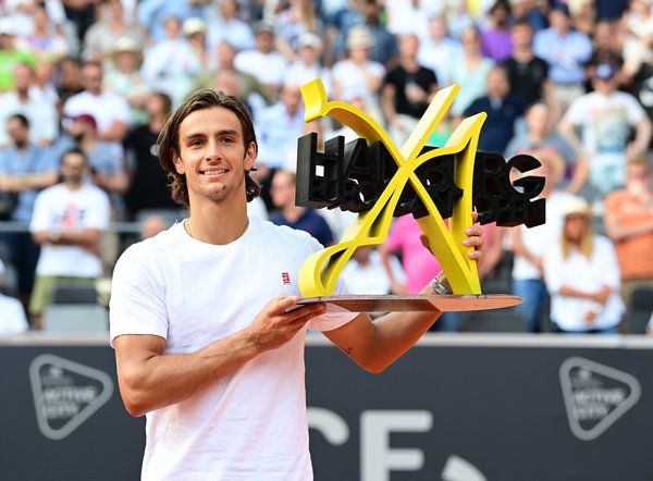 连续第二年 连续第二年