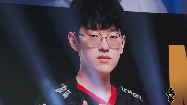 在足球界 在足球界