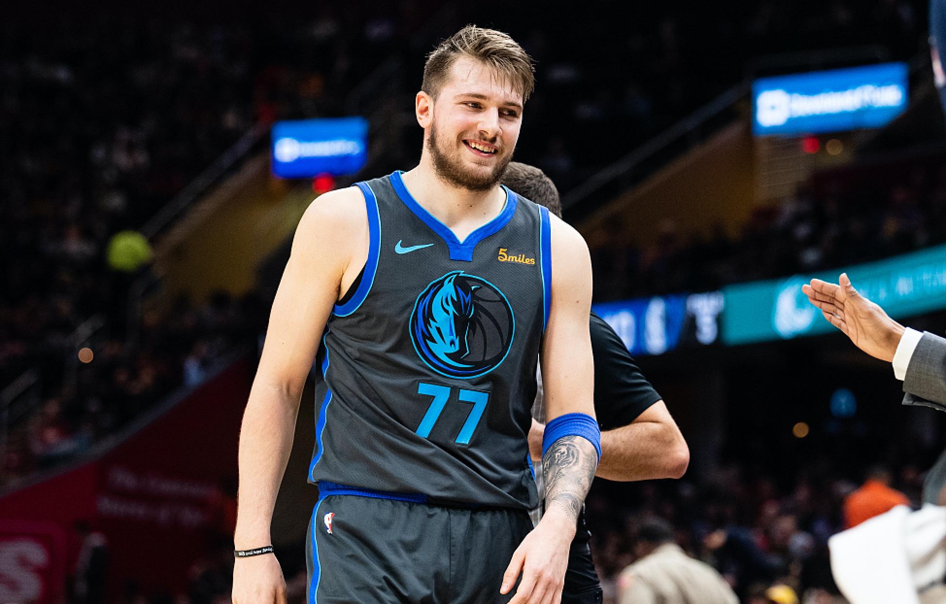 眼表现及价 眼表现及价